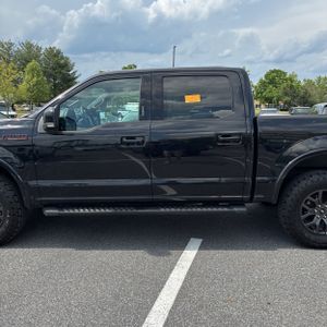 FORD F-150 LARIAT - 4