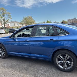 VOLKSWAGEN JETTA SE - 4