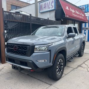 NISSAN FRONTIER CREW CAB PRO-4X 4X4 - 1