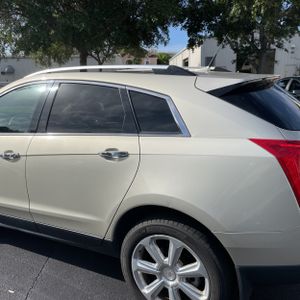 CADILLAC SRX PREMIUM COLLECTION - 6
