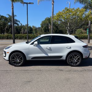 PORSCHE MACAN - 3