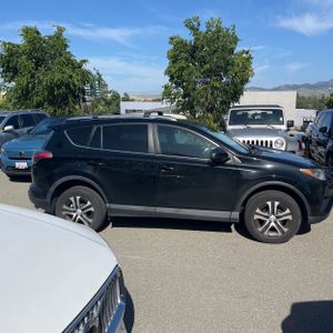 TOYOTA RAV4 - 10