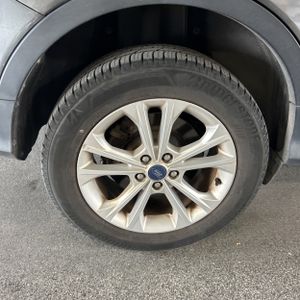 صورة مصغرة 18 لـ 2018 FORD ESCAPE SE