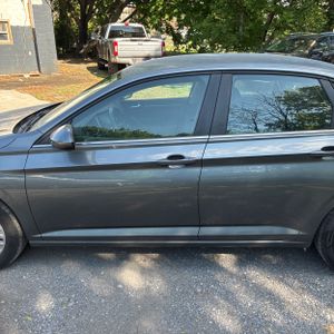VOLKSWAGEN JETTA S - 4