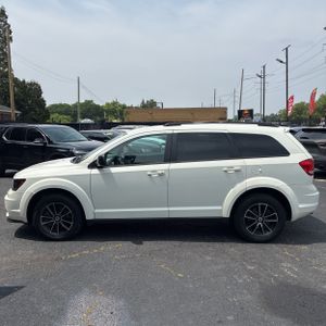 2018 Dodge JOURNEY SE — фото 3