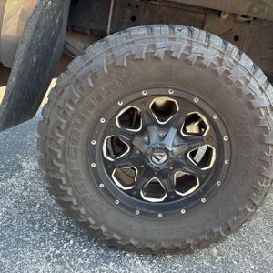 2016 RAM 3500 LARAMIE thumbnail 17