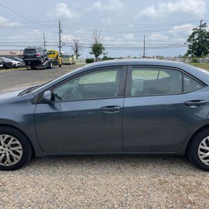 صورة 4 لـ 2017 Toyota COROLLA LE
