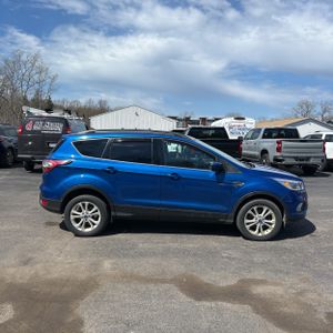 FORD ESCAPE SE - 10