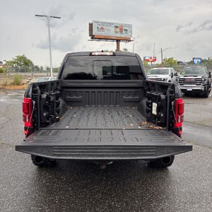 صورة مصغرة 44 لـ 2017 FORD F-150 RAPTOR