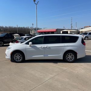 CHRYSLER PACIFICA TOURING L - 3