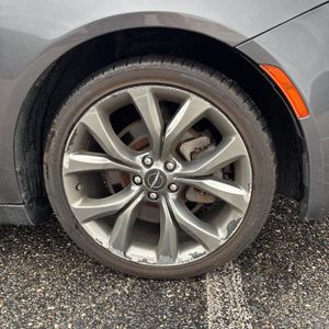 2015 Chrysler 200 S — миниатюра 20