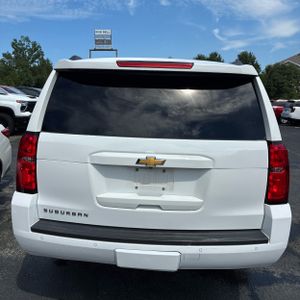 2020 Chevrolet SUBURBAN LT photo 6