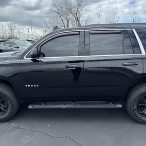 CHEVROLET TAHOE LS - 4