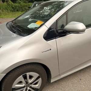 2017 Toyota PRIUS THREE 照片 2