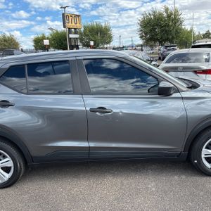 2022 Nissan KICKS S 照片 11
