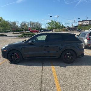 PORSCHE CAYENNE GTS - 3
