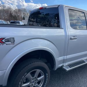 FORD F-150 LARIAT - 9