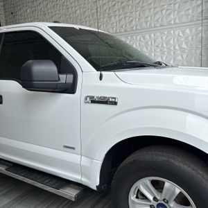 2017 FORD F-150 XLT — миниатюра 11