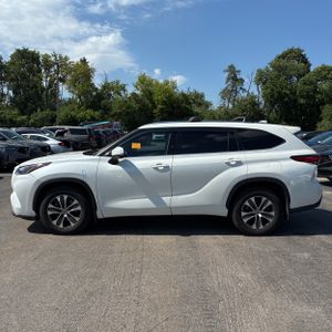2021 Toyota HIGHLANDER XLE 照片 3