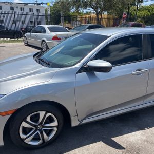 2018 Honda CIVIC LX — фото 2