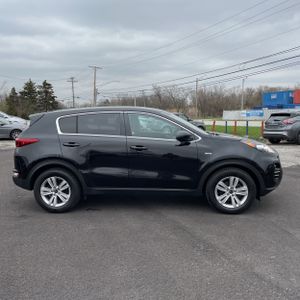 KIA SPORTAGE LX - 10