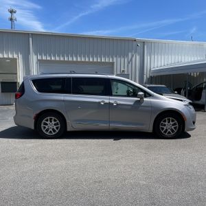 CHRYSLER PACIFICA TOURING L - 10