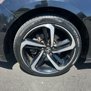 2015 Acura TLX BASE — миниатюра 17