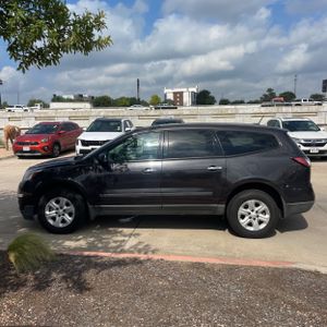 صورة 3 لـ 2017 Chevrolet TRAVERSE LS