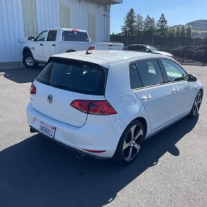 VOLKSWAGEN GOLF GTI S - 8
