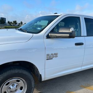 صورة 2 لـ 2021 RAM 1500 CLASSIC TRADESMAN
