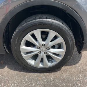 2015 Toyota RAV4 LIMITED — миниатюра 20