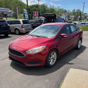 FORD FOCUS SE - 1