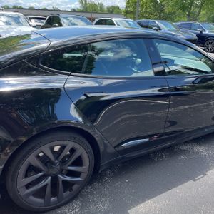 2021 Tesla MODEL S PLAID — фото 9