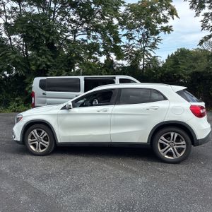 صورة 3 لـ 2019 Mercedes-BENZ GLA