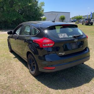 FORD FOCUS SE - 5
