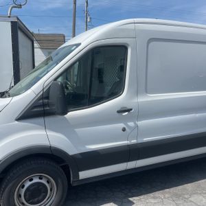 FORD TRANSIT 250 - 2