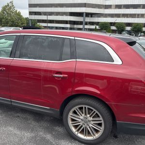 صورة 6 لـ 2014 Lincoln MKT ECOBOOST