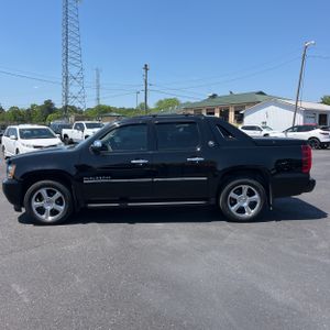 CHEVROLET AVALANCHE LTZ BLACK DIAMOND - 3