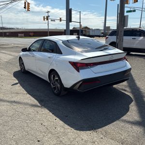 HYUNDAI ELANTRA SEL SPORT - 5