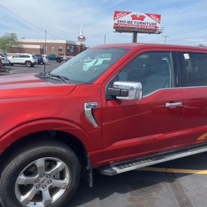 FORD F-150 LARIAT - 2