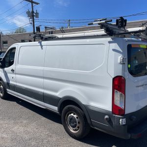 FORD TRANSIT 150 - 6