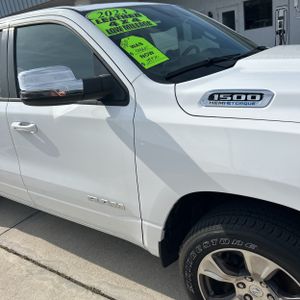 صورة مصغرة 13 لـ 2023 RAM 1500 LARAMIE