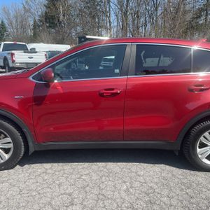 KIA SPORTAGE LX - 4