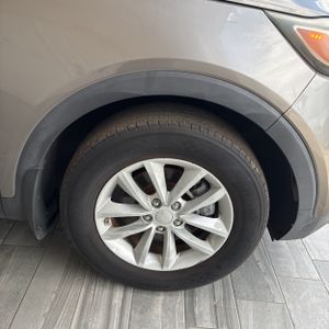 2016 KIA SORENTO LX thumbnail 18