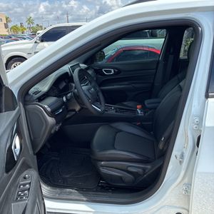 صورة مصغرة 24 لـ 2026 JEEP COMPASS LATITUDE ALTITUDE