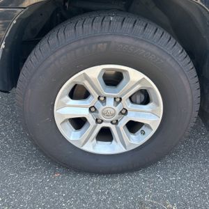 2016 Toyota 4RUNNER SR5 PREMIUM — фото 17