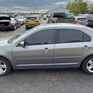 FORD FUSION V6 SE - 4