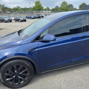 TESLA MODEL X PLAID - 2