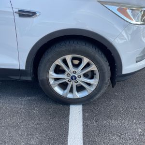 صورة مصغرة 20 لـ 2018 FORD ESCAPE SE