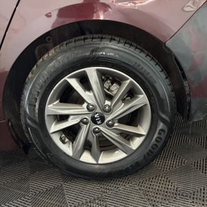 2020 KIA OPTIMA LX — миниатюра 18